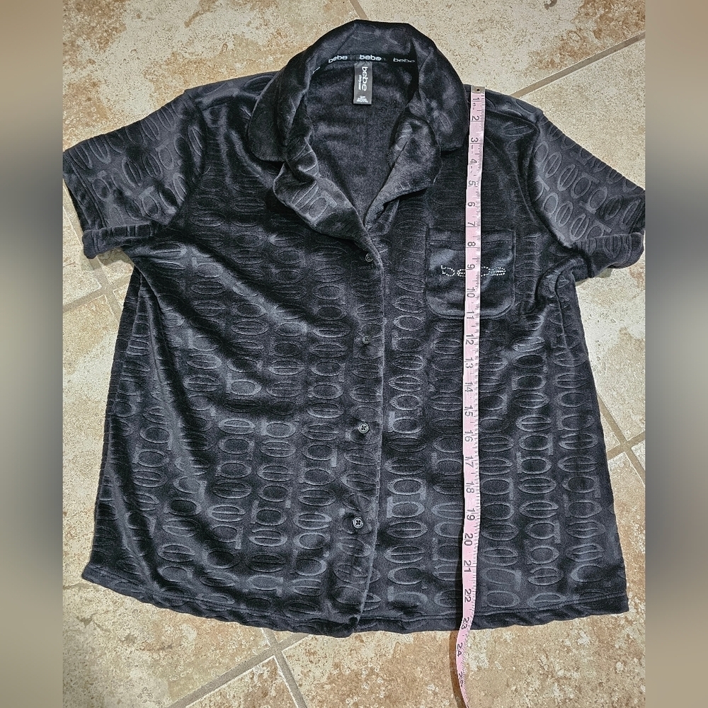 bebe Women Medium Black Velour Monogram Button Shirt Y2K Lounge Sleep Top Cozy - Picture 6 of 6